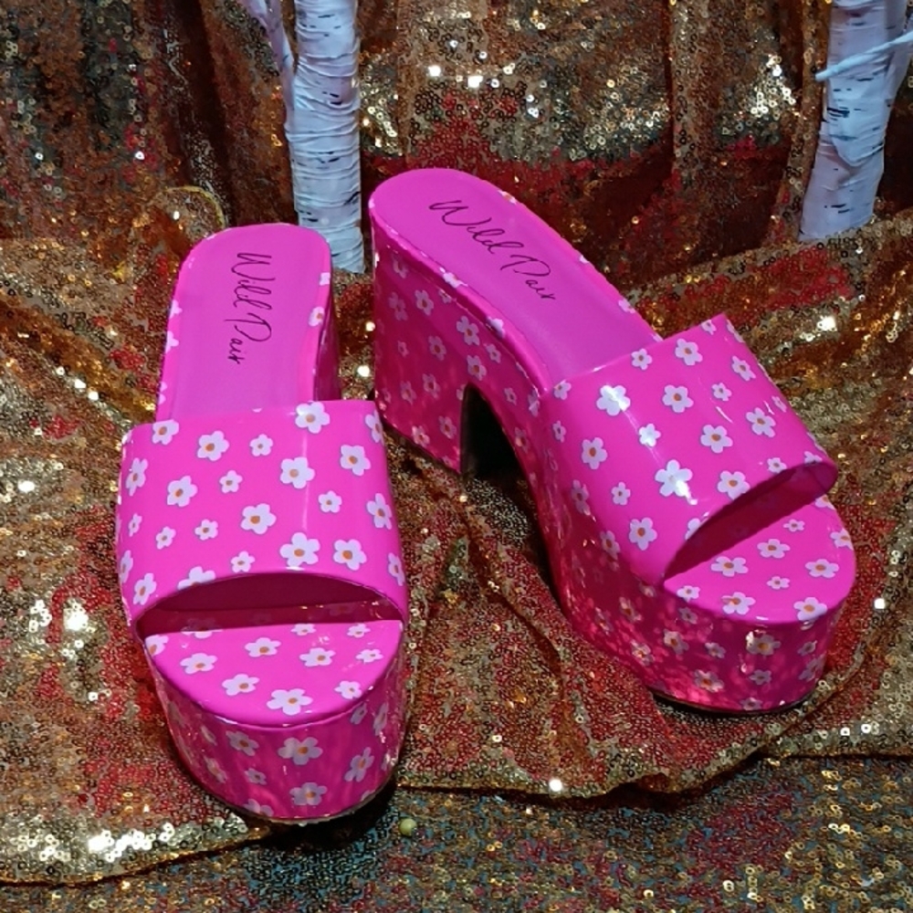 Wild Pair Pink Daisy Platform Sandals